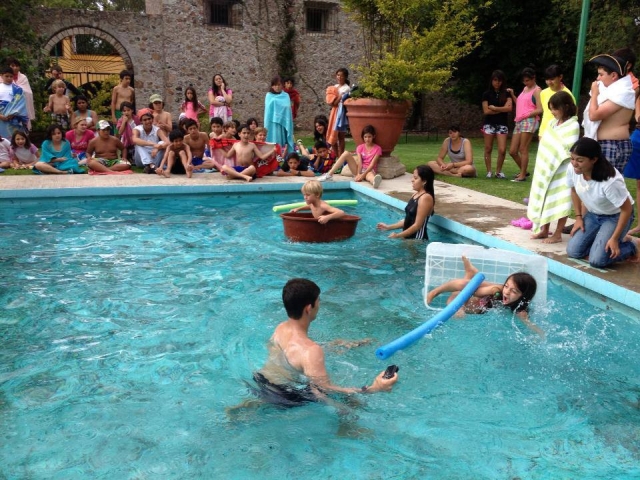  Spiele im Wasser 